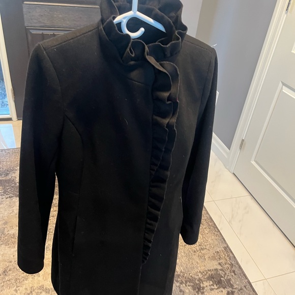 DKNY size 12 elegant black ruffled winter coat - Picture 13 of 17